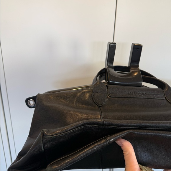 Longchamp Classic Black Leather Shoulder Bag - Picture 5 of 16